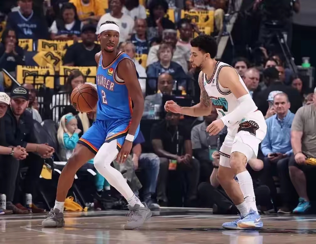 关于灰熊负于魔术遭遇两连败的信息