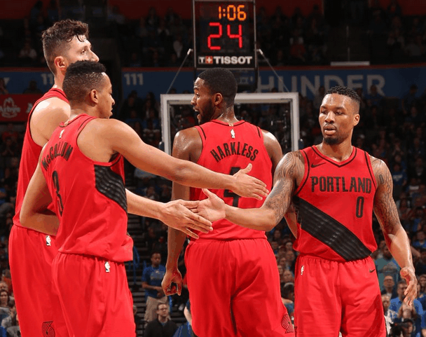 开拓者大胜魔术，追平西部前三