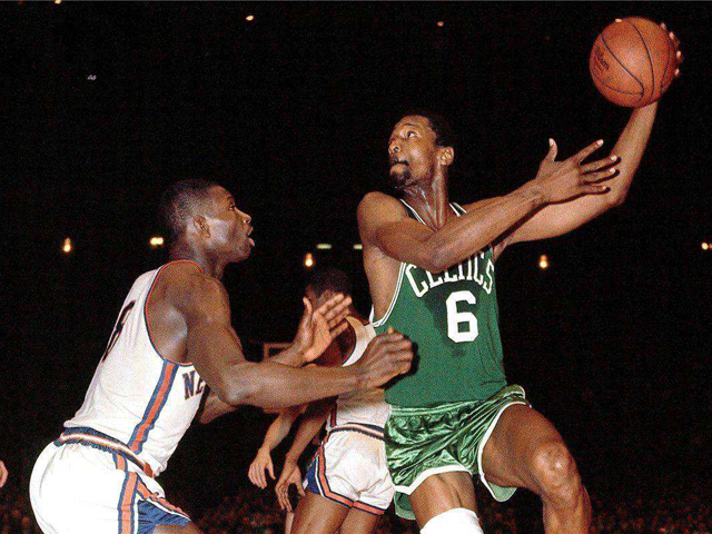 骑士击溃公牛，实力碾压